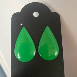 Elegant Green Teardrop Earrings